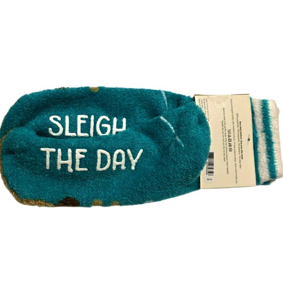 New Bath & Body Reindeer Cozies Shea-Infused Lounge Socks NonSlip Christmas Gift - Picture 3 of 6